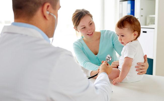 Sintomi dell'allergia alle proteine del latte vaccino